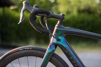 Specialized新款电动自行车,售价高达1.7万美元,你觉得值吗?